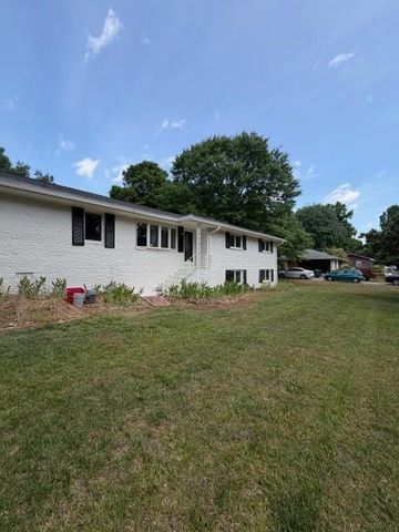 157 Jennifer Lane NW, Lilburn, GA 30047
