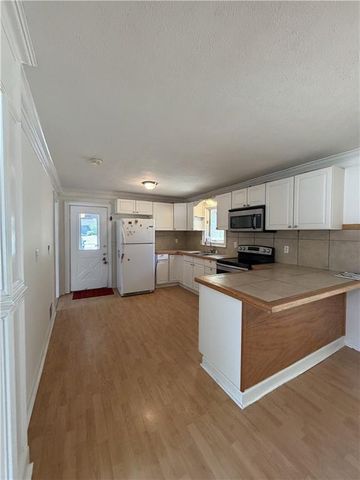 157 Jennifer Lane NW, Lilburn, GA 30047