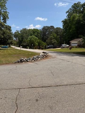 157 Jennifer Lane NW, Lilburn, GA 30047