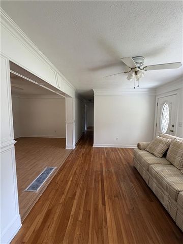 157 Jennifer Lane NW, Lilburn, GA 30047