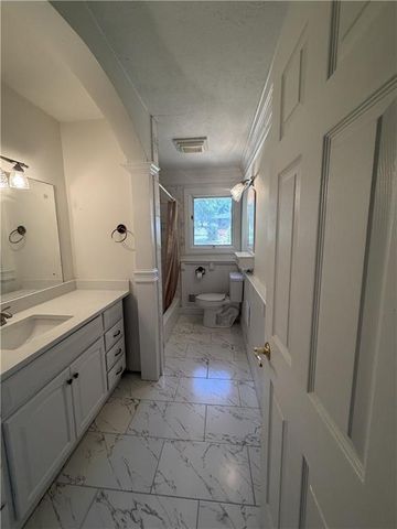 157 Jennifer Lane NW, Lilburn, GA 30047