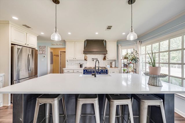 2225 W Park Avenue, Corsicana, TX 75110