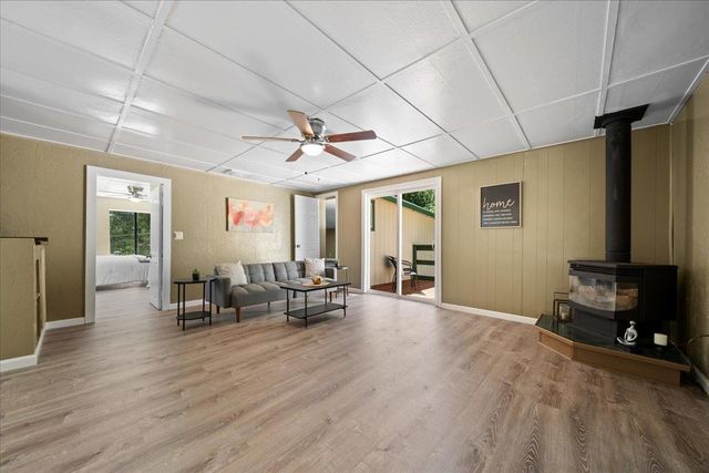 10492 Boulder St, Nevada City, CA 95959