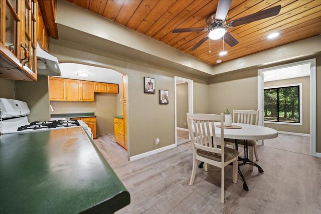 10492 Boulder St, Nevada City, CA 95959