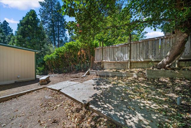 10492 Boulder St, Nevada City, CA 95959
