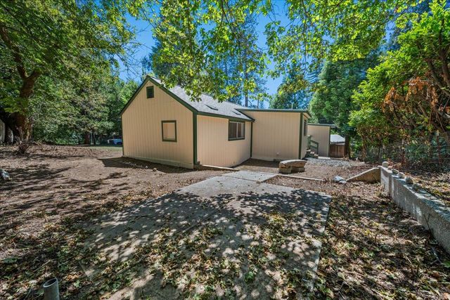 10492 Boulder St, Nevada City, CA 95959