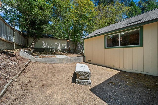 10492 Boulder St, Nevada City, CA 95959