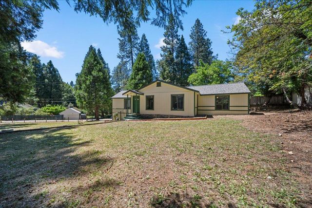 10492 Boulder St, Nevada City, CA 95959