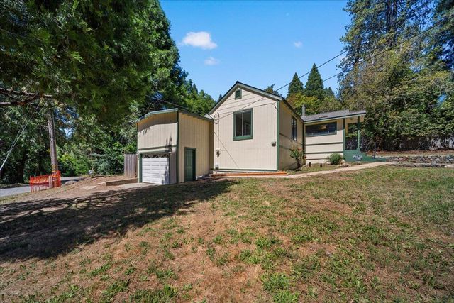 10492 Boulder St, Nevada City, CA 95959