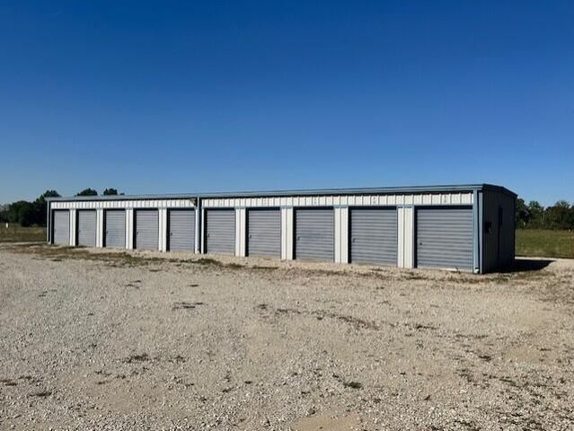 17239 E Quail Road, Nevada, MO 64772