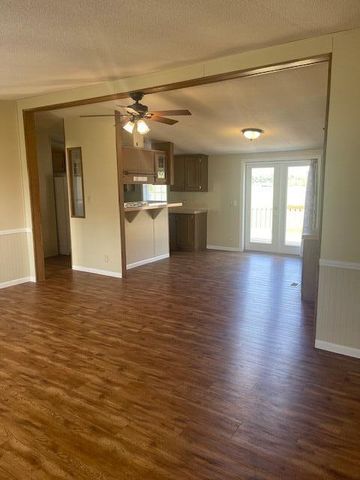 17239 E Quail Road, Nevada, MO 64772