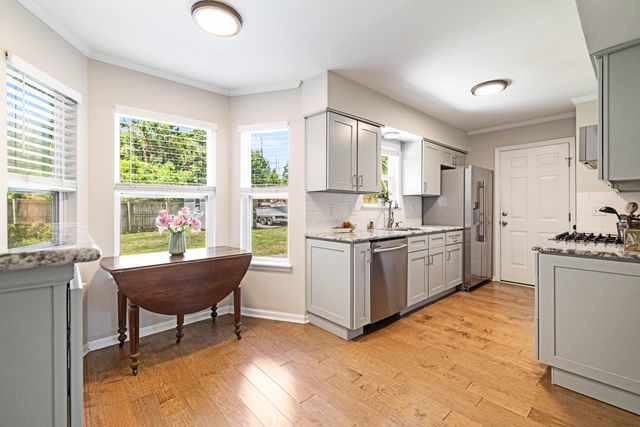 1427 Oaklanding Road, Mount Pleasant, SC 29464
