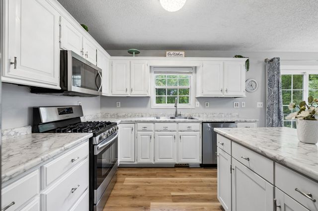 2040 Wild Cherry Ct, Lewisburg, TN 37091