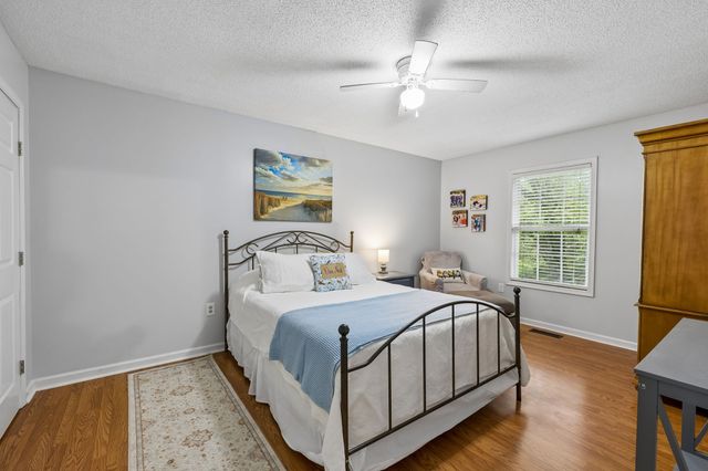 2040 Wild Cherry Ct, Lewisburg, TN 37091