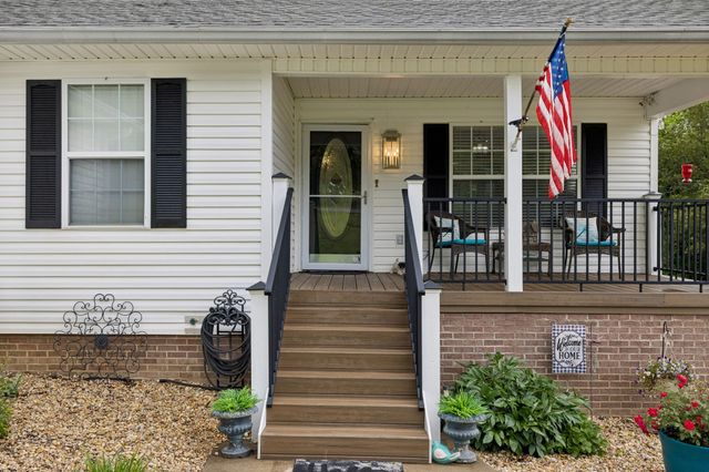 2040 Wild Cherry Ct, Lewisburg, TN 37091