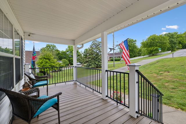 2040 Wild Cherry Ct, Lewisburg, TN 37091