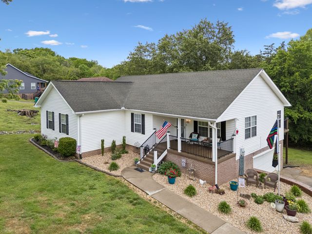 2040 Wild Cherry Ct, Lewisburg, TN 37091