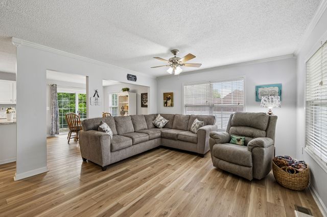 2040 Wild Cherry Ct, Lewisburg, TN 37091