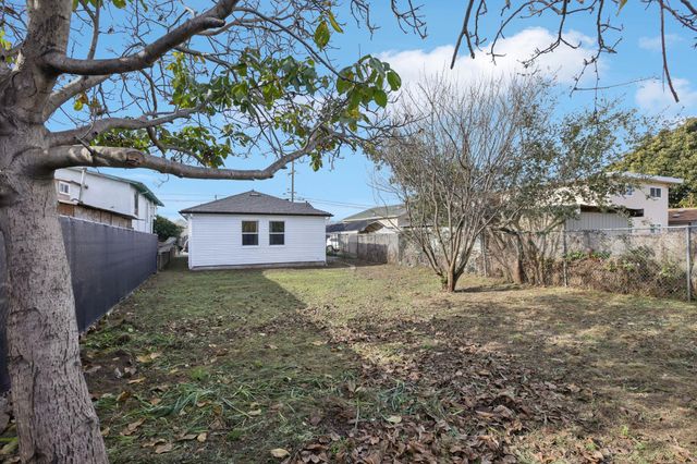 9638 E St, Oakland, CA 94603