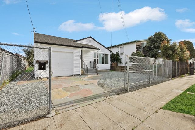9638 E St, Oakland, CA 94603