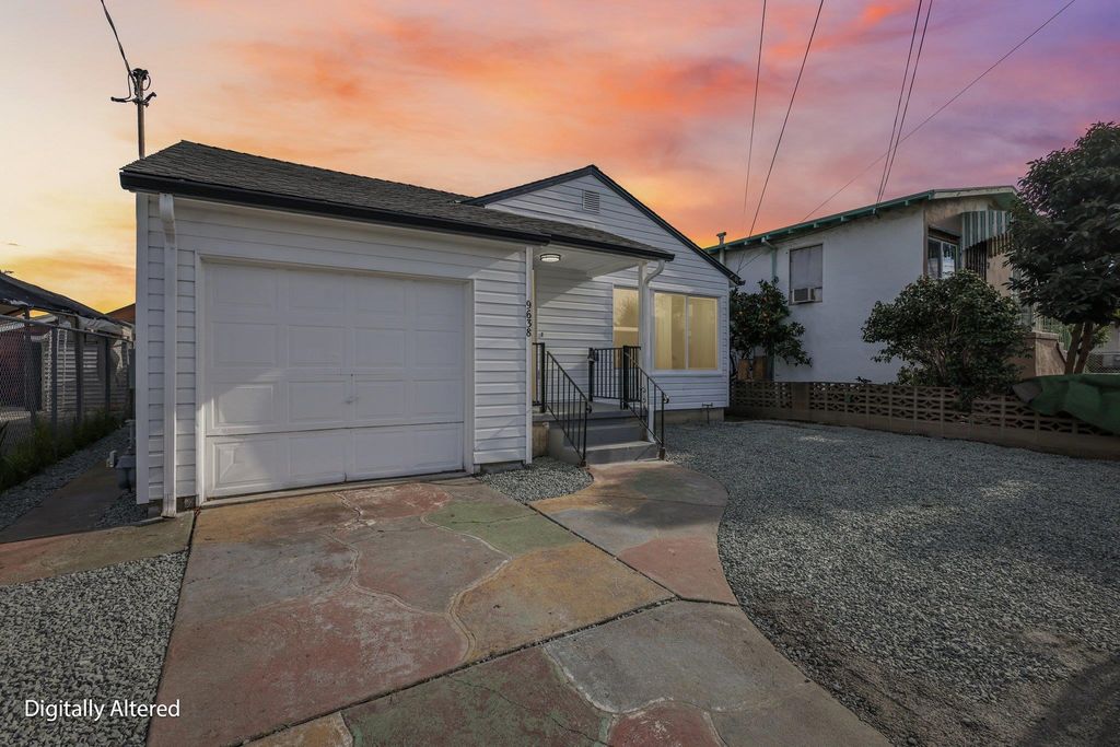 9638 E St, Oakland, CA 94603