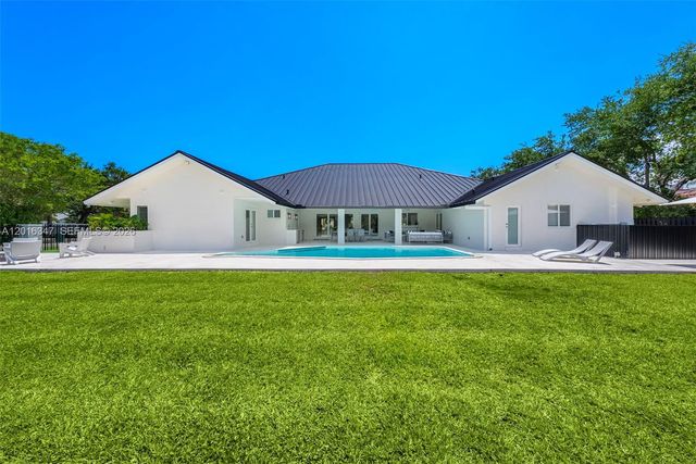 9201 SW 102nd St, Miami, FL 33176