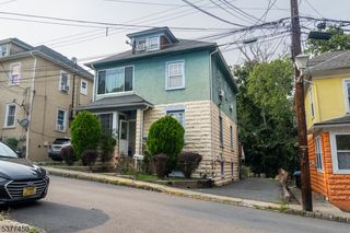18 Lakeside Pl, Morristown Town, NJ 07960