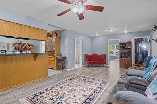 902 UNION ST ST, Glasgow, MO 65254