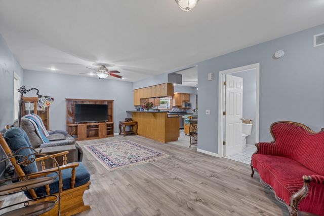 902 UNION ST ST, Glasgow, MO 65254