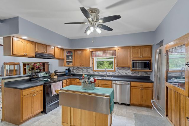 902 UNION ST ST, Glasgow, MO 65254