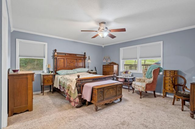 902 UNION ST ST, Glasgow, MO 65254