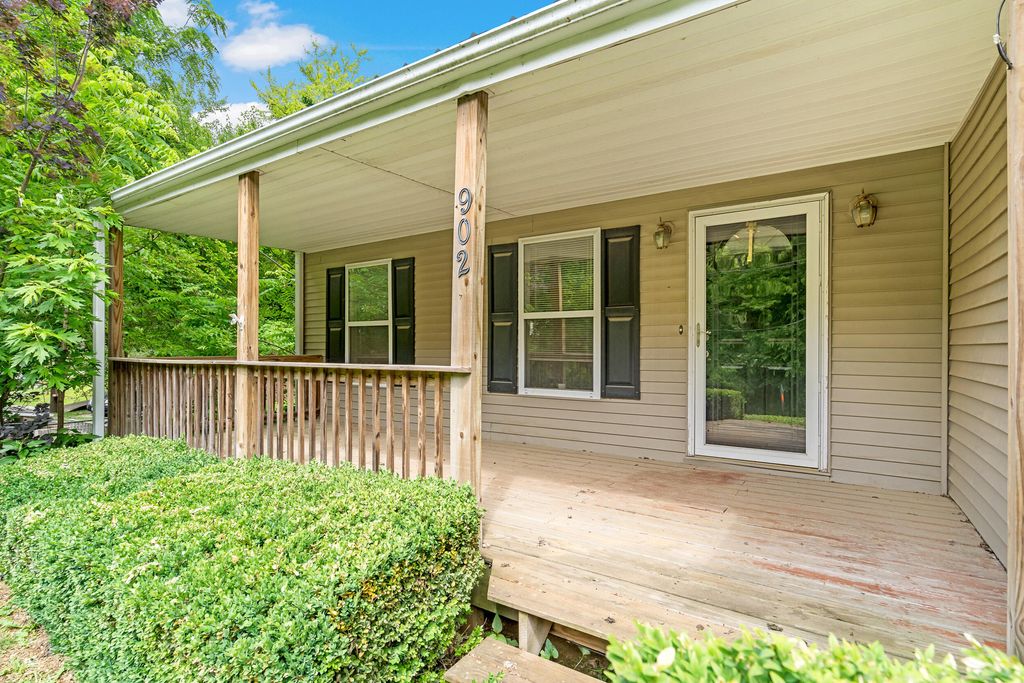 902 UNION ST ST, Glasgow, MO 65254