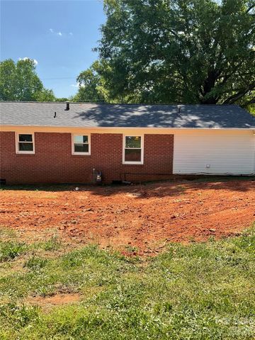 2346 Woodleaf Drive, Gastonia, NC 28052