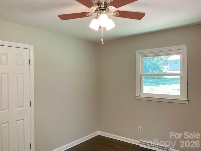 2346 Woodleaf Drive, Gastonia, NC 28052