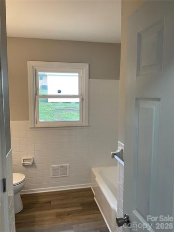 2346 Woodleaf Drive, Gastonia, NC 28052