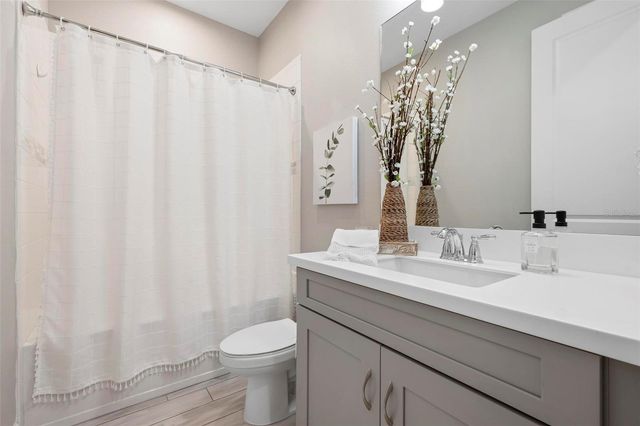 6420 GRANDVIEW HILL COURT, Bradenton, FL 34203