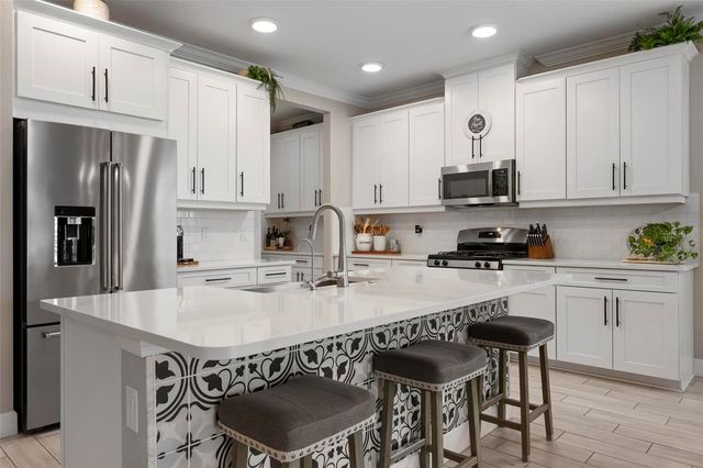 6420 GRANDVIEW HILL COURT, Bradenton, FL 34203