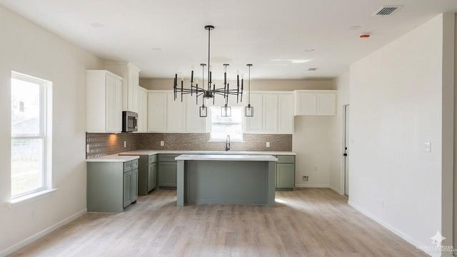 706 E Stubbs Street, Edinburg, TX 78539