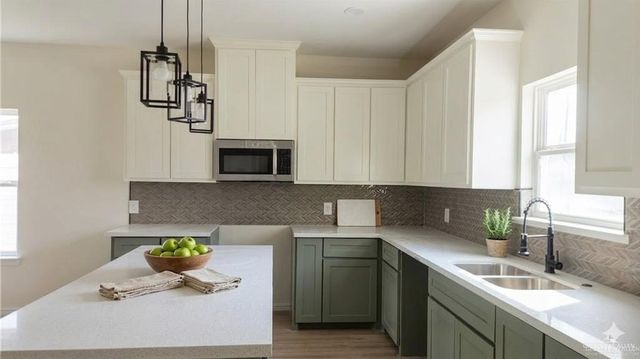 706 E Stubbs Street, Edinburg, TX 78539