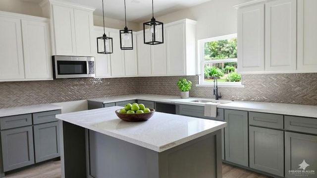 706 E Stubbs Street, Edinburg, TX 78539