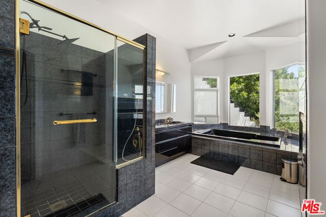21630 Saddle Peak Road, Topanga, CA 90290