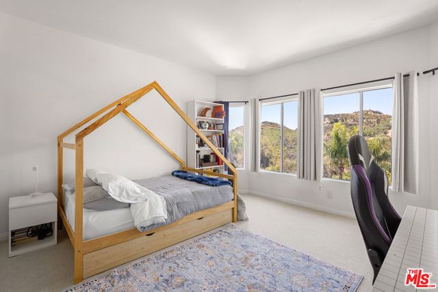 21630 Saddle Peak Road, Topanga, CA 90290
