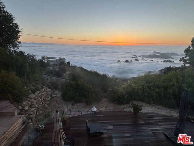 21630 Saddle Peak Road, Topanga, CA 90290