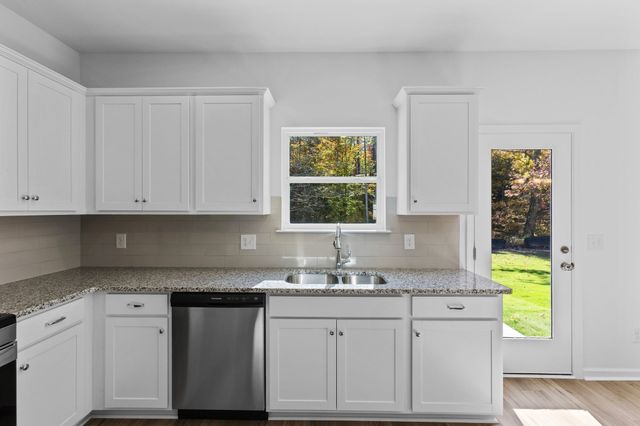 133 Ironhorse Way, Dickson, TN 37055