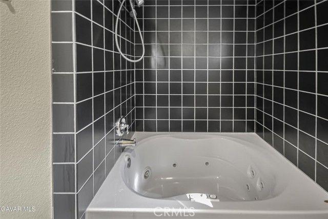 17743 Elizabeth Lake, Lake Hughes, CA 93532