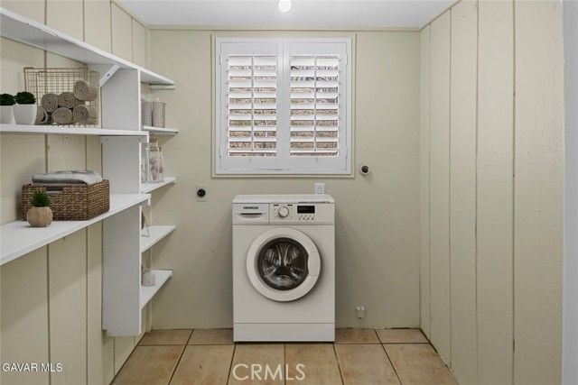 17743 Elizabeth Lake, Lake Hughes, CA 93532