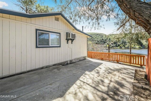 17743 Elizabeth Lake, Lake Hughes, CA 93532
