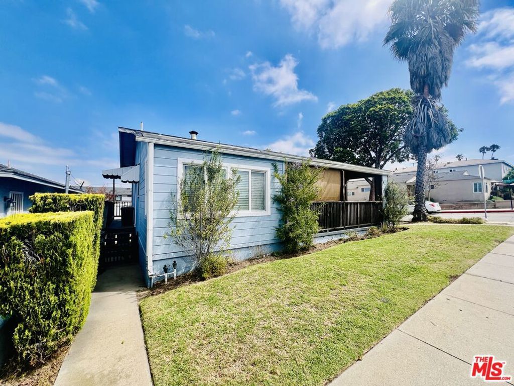 627 E Grand Avenue, El Segundo, CA 90245 — exterior