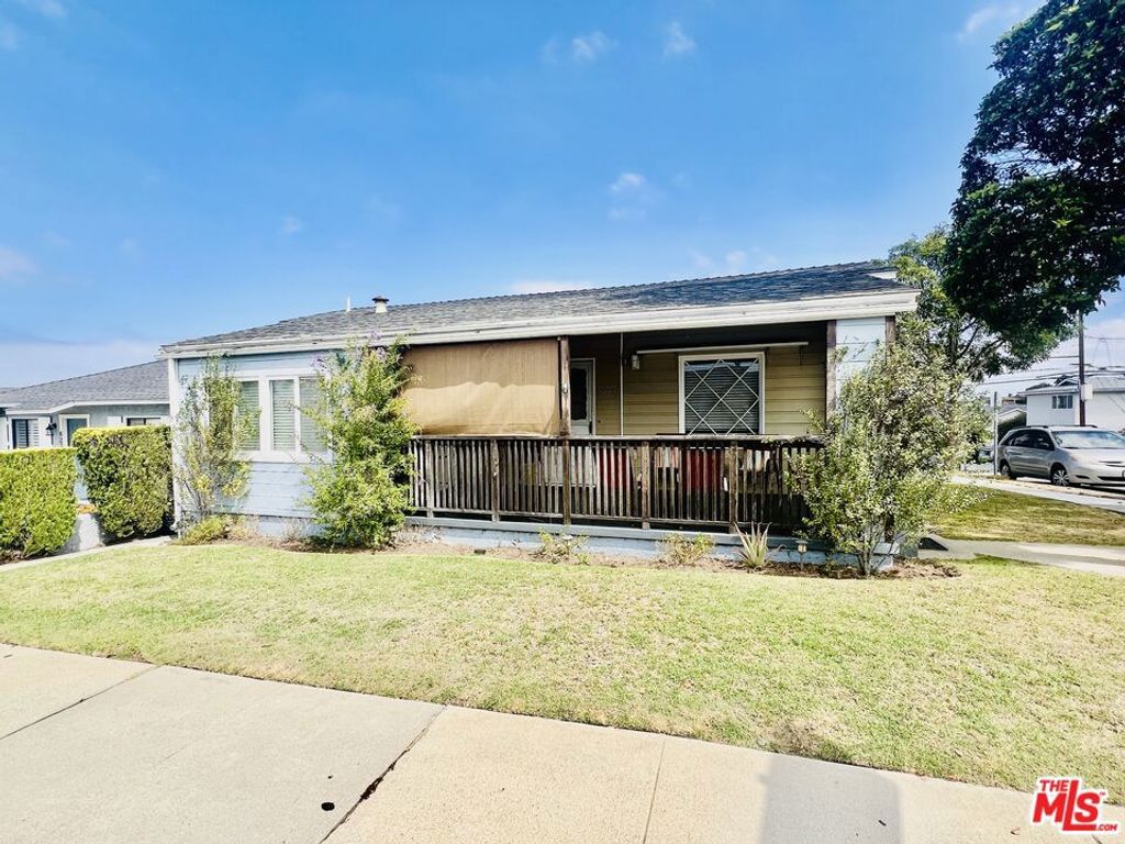 627 E Grand Avenue, El Segundo, CA 90245 — photo 2