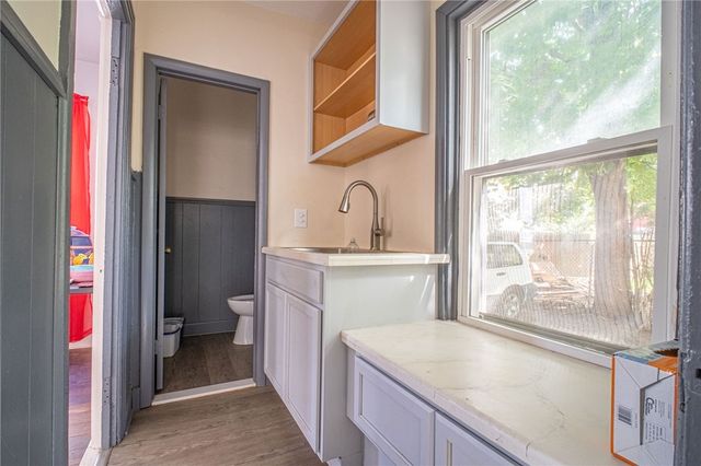 36 Hamilton Street, Providence, RI 02907
